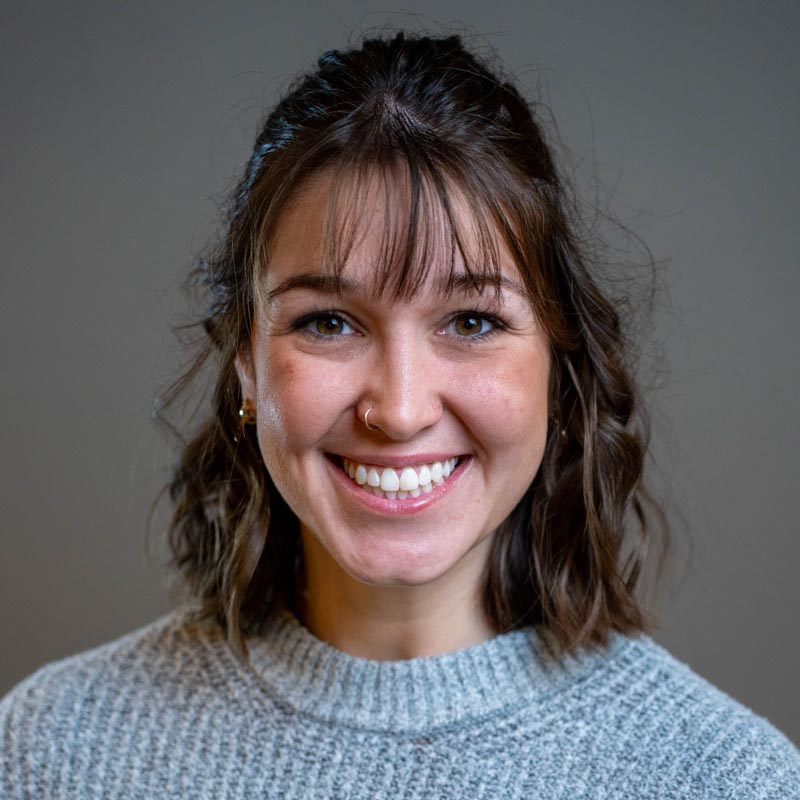 Headshot of Julia Kontur