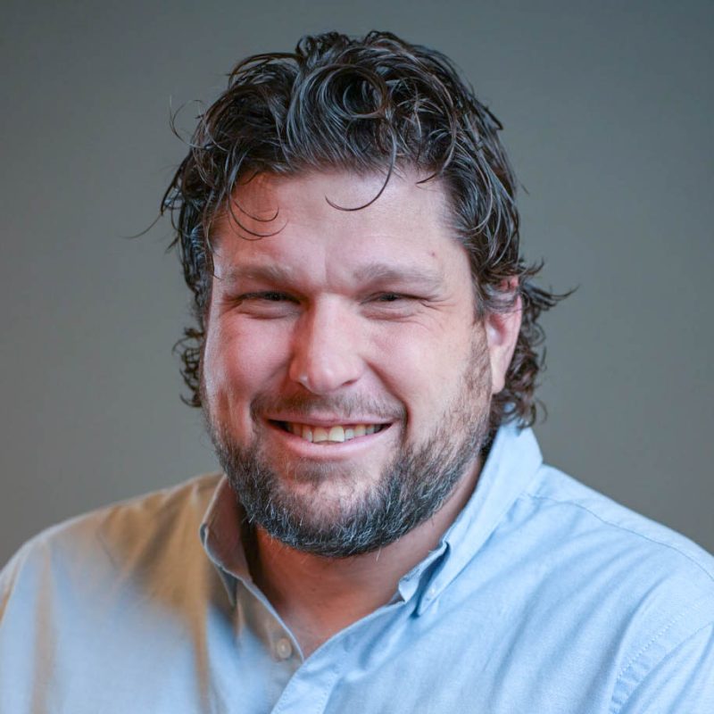 Headshot of Kirk Greaves