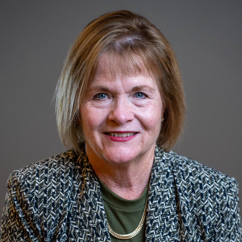 Headshot of Lora Wyss