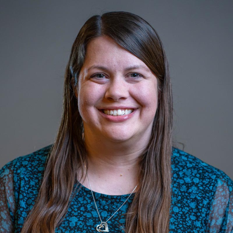 Headshot of Rebekka Russell