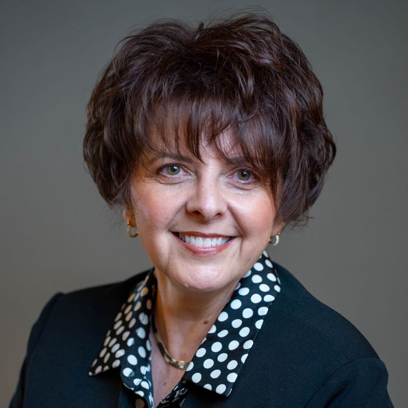 Headshot of Shari Prichard